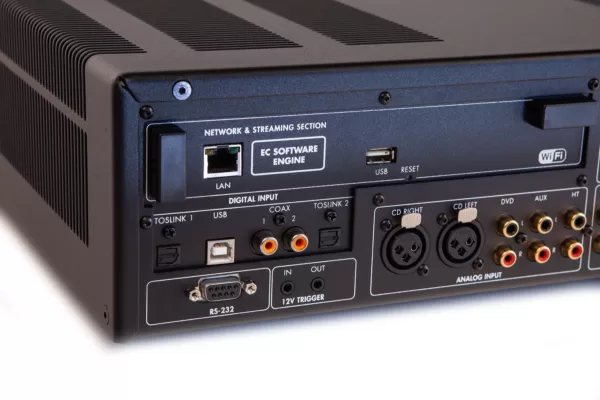 Electrocompaniet-amplificator-integrat-dac-streamer-6XDmk2-back-stil