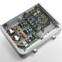 Esoteric-E02-preamplificator-phono-int