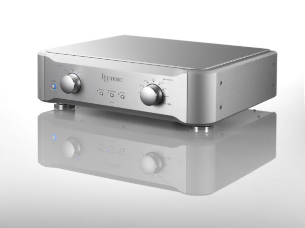 Esoteric-E02-preamplificator-phono-stil