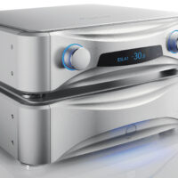 Esoteric-Grandioso-C1X-Preamplificator-Inclinat-cu-display