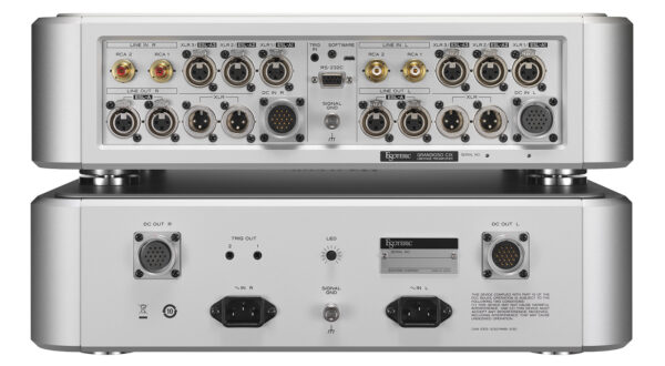 Esoteric-Grandioso-C1X-Preamplificator-Inclinat-cu-display