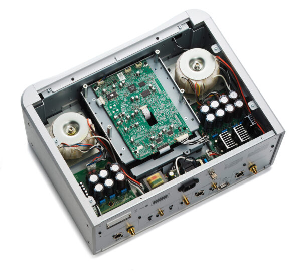 Esoteric-K05XD-cd-player-int